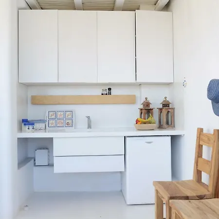 Luxury White Maisonette Willa *