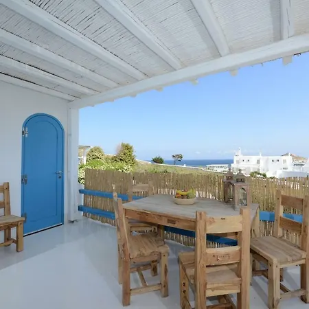 Luxury White Maisonette קלפטיס